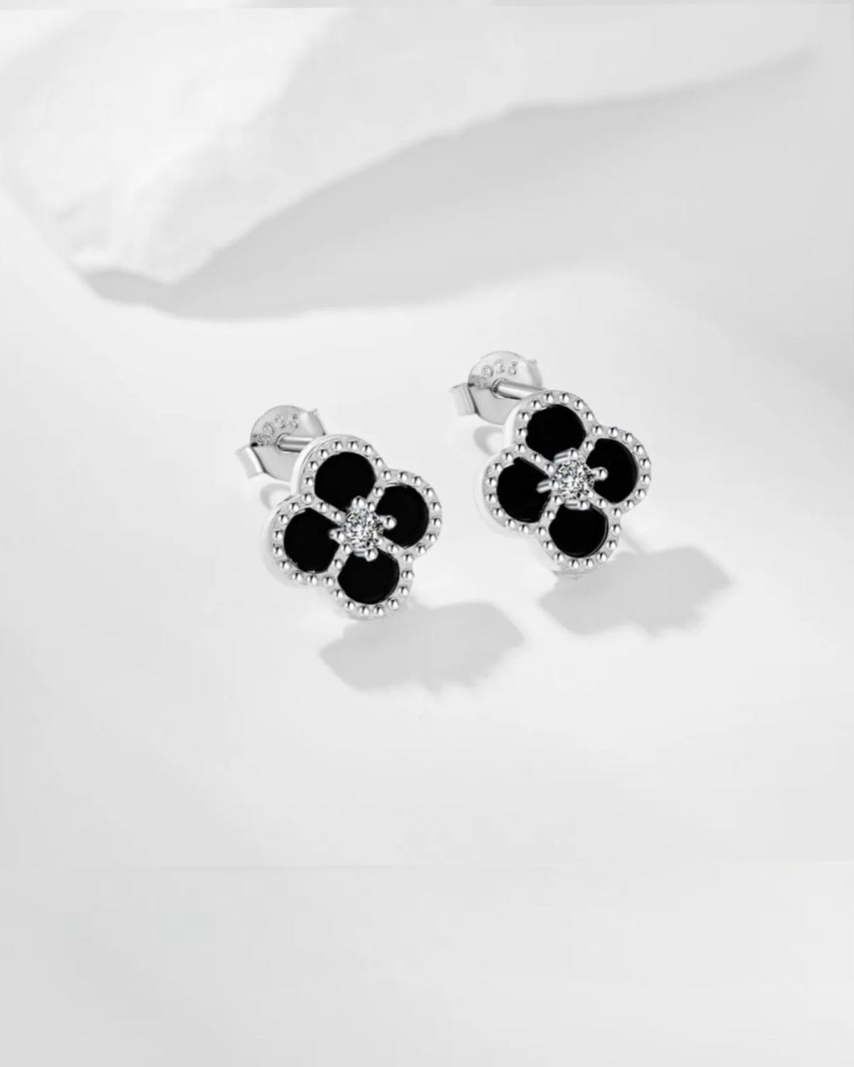 Earrings Black Clover Emarald Studs 925 Silver - White Gold