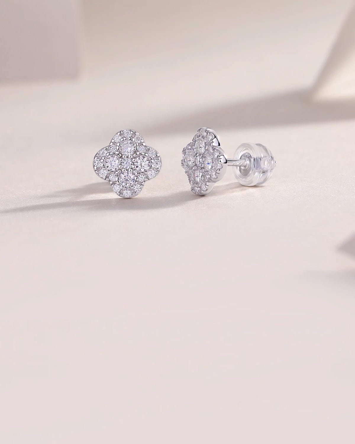 Earrings Diamond Clover Studs 925 Silver
- White Gold